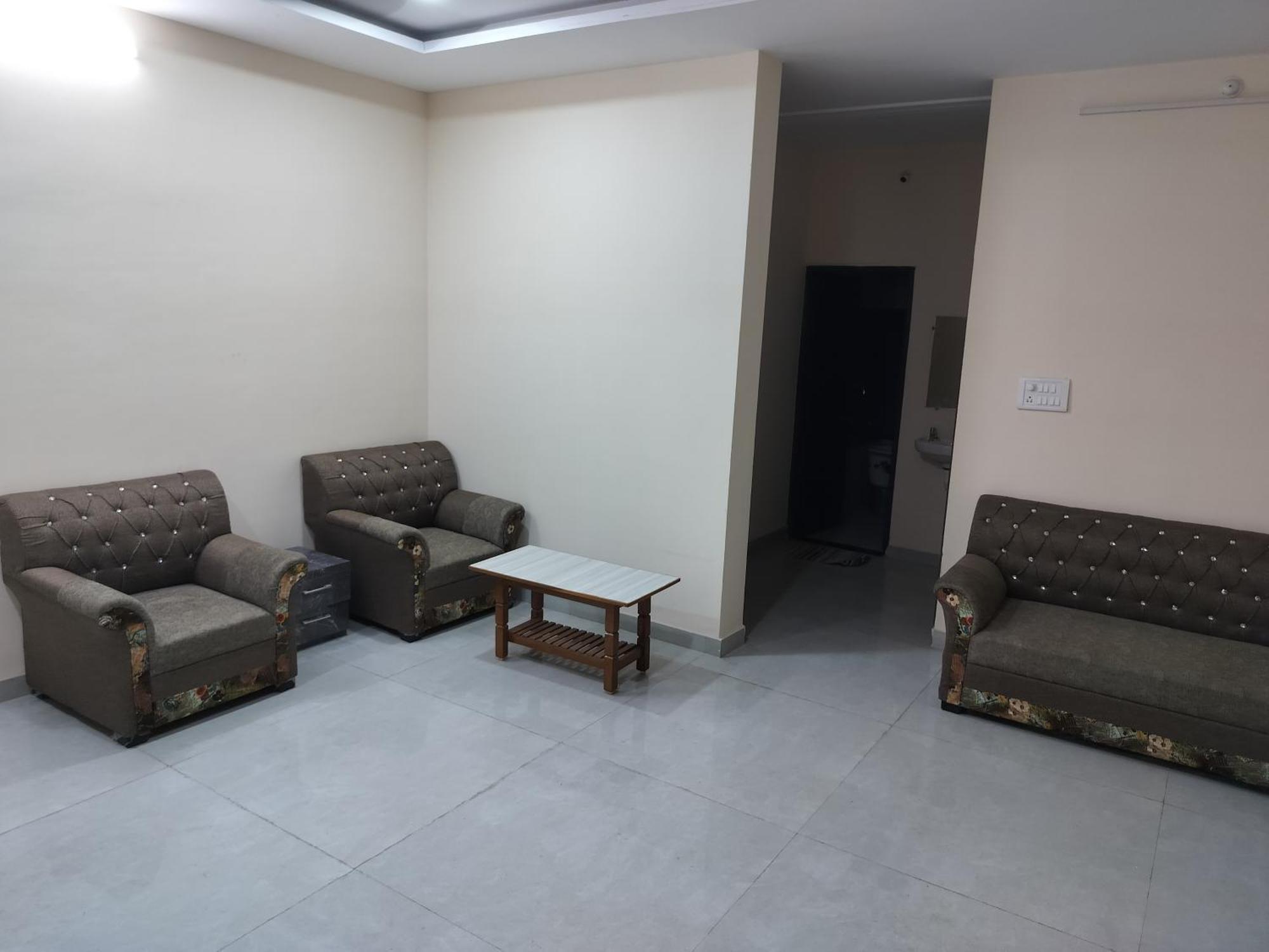 Shiv Shakti Homestay ウッジャイン エクステリア 写真