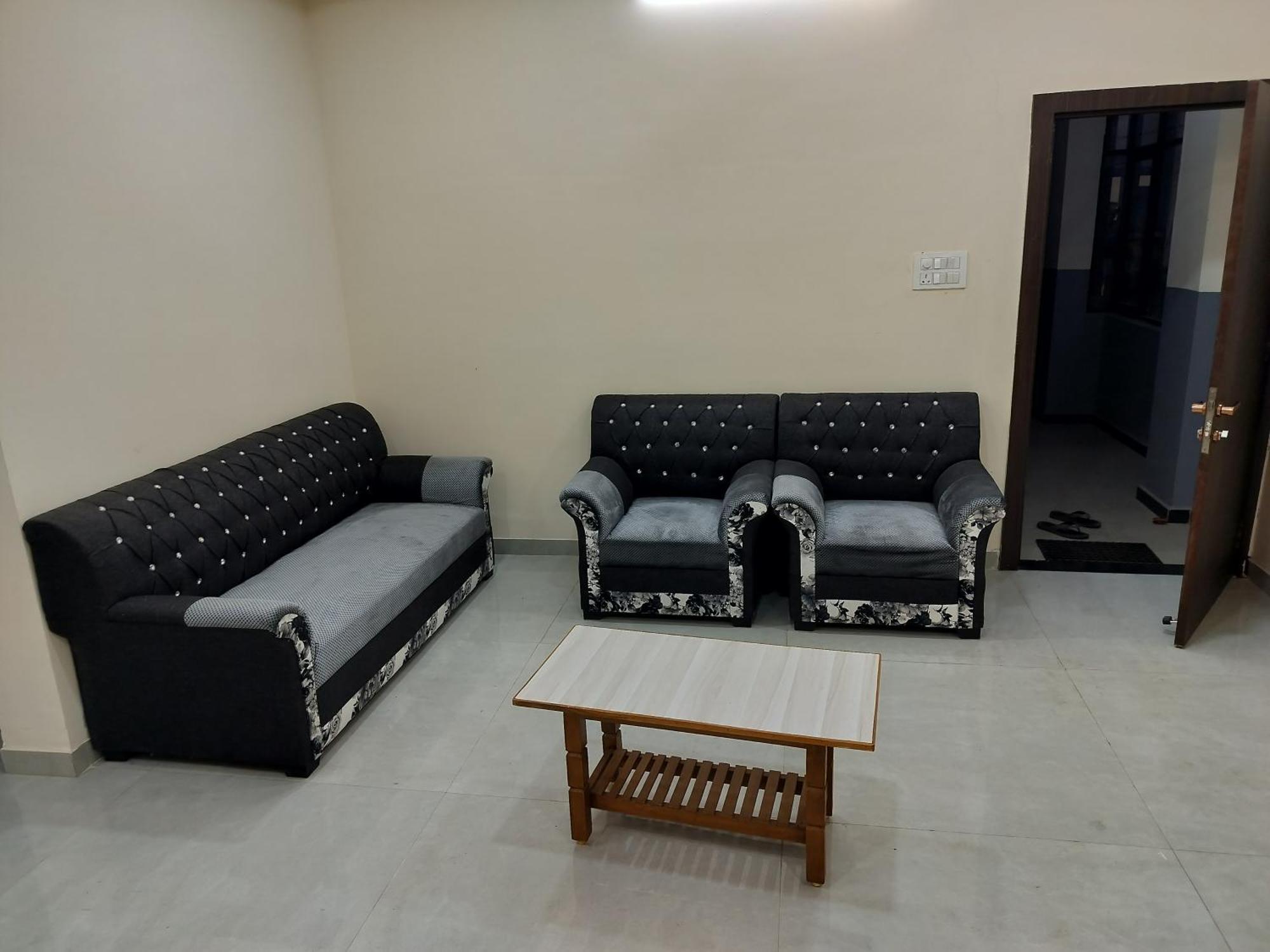Shiv Shakti Homestay ウッジャイン エクステリア 写真